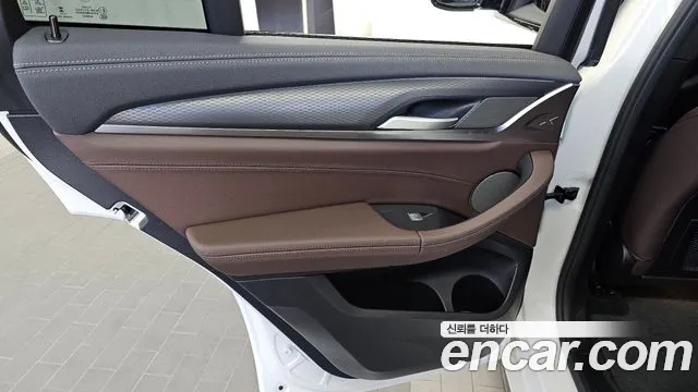 BMW X4 xDrive20i M Sport Pro Special Edition — Фото автомобиля 24