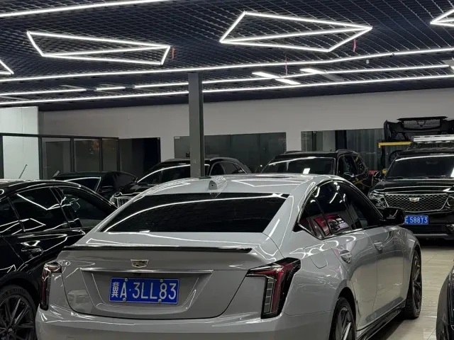 Cadillac CT5 — Фото автомобиля 5