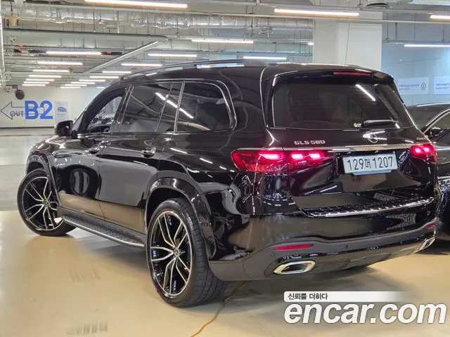 Mercedes-Benz GLS-Class — Фото автомобиля 20