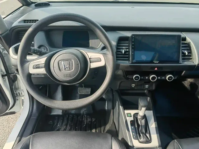 Honda Fit — Фото автомобиля 22