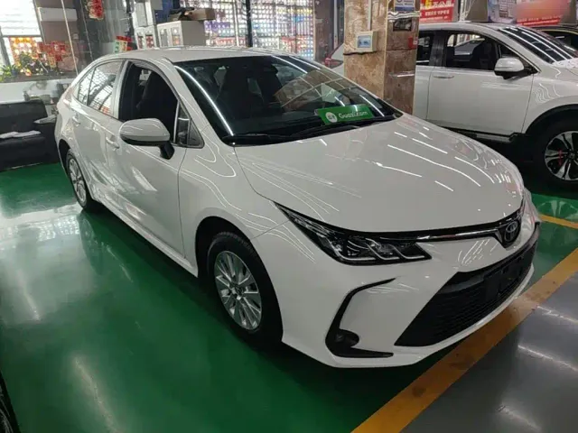 Toyota Corolla — Фото автомобиля 3
