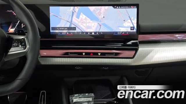 BMW 5 Series G60 — Фото автомобиля 13