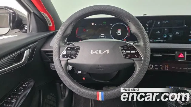 Kia EV6 — Фото автомобиля 13