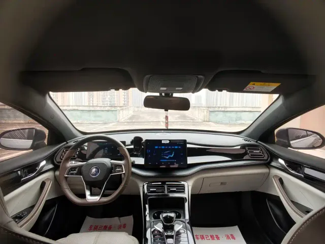 BYD Qin PLUS — Фото автомобиля 10