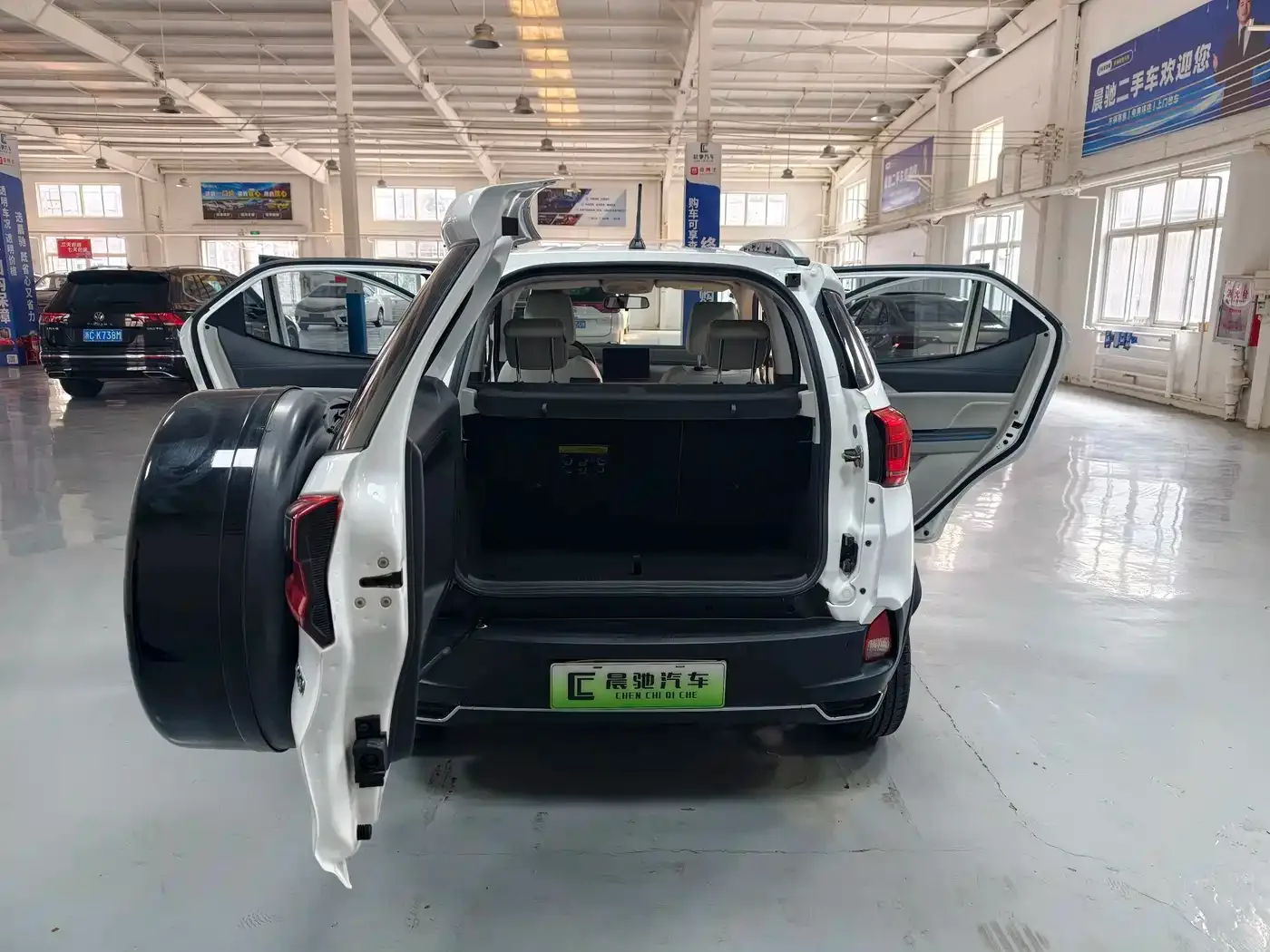 BYD Yuan Pro 2021 401KM Luxury Model — Фото автомобиля 10