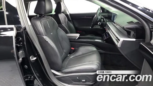 Hyundai Grandeur Grandeur (GN7) 2.5 Бензин 2WD — Фото автомобиля 11
