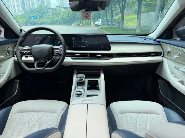 Chery Arrizo 8 — Фото автомобиля 9