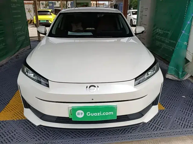 Changan Qiyuan A05 — Фото автомобиля 2