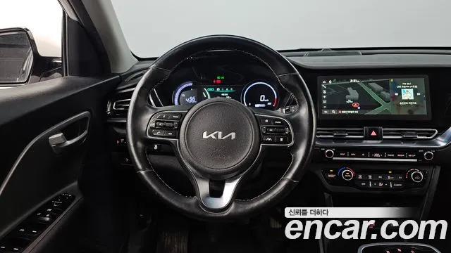 Kia Niro — Фото автомобиля 18
