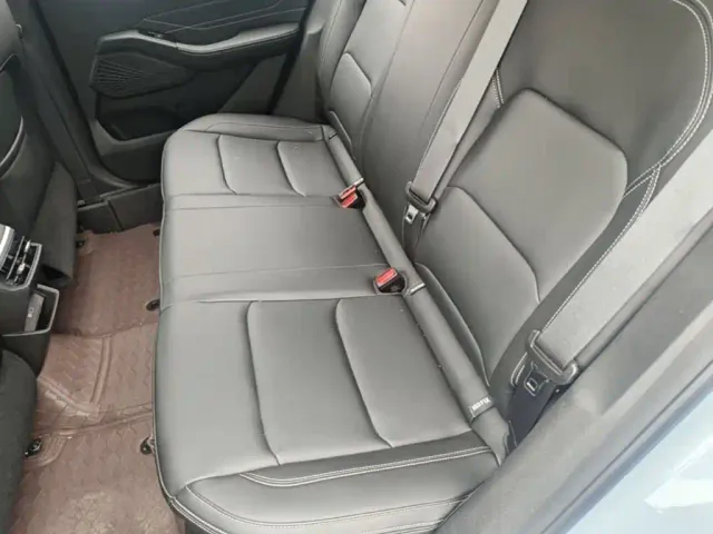 Geely Emgrand — Фото автомобиля 16