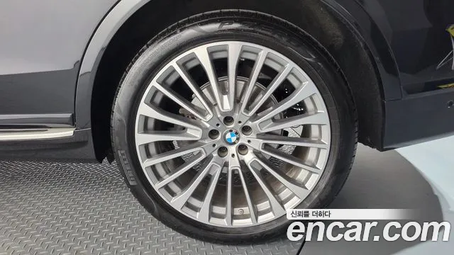 BMW X7 G07 — Фото автомобиля 6