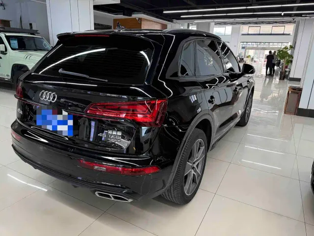 Audi Q5L — Фото автомобиля 7