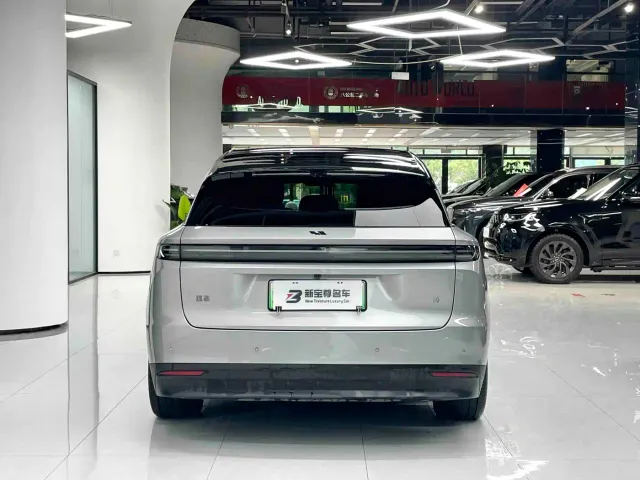 Li Auto i6 — Фото автомобиля 9