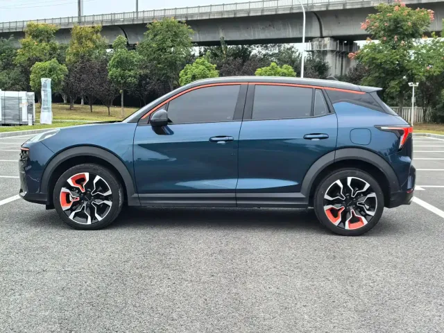 Lynk & Co Lynk & Co 06 2020 1.5T Halo — Фото автомобиля 3