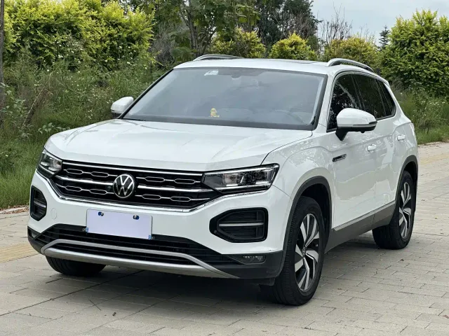 Фотография автомобиля — Volkswagen Tayron