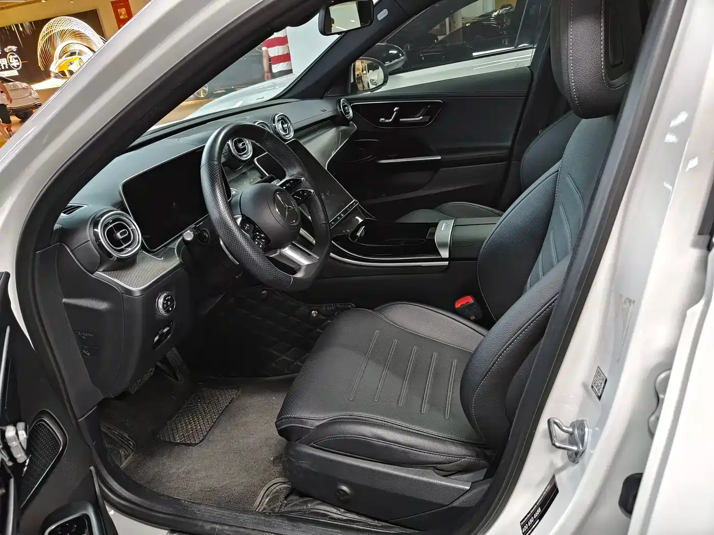 Mercedes-Benz Mercedes-Benz C-Class 2023 C 260 L Night Edition Sport — Фото автомобиля 7