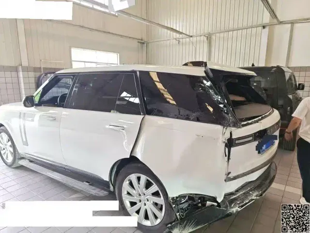 Land Rover Range Rover — Фото автомобиля 13
