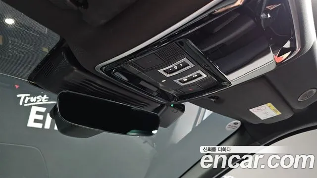 Land Rover Range Rover Velar — Фото автомобиля 14