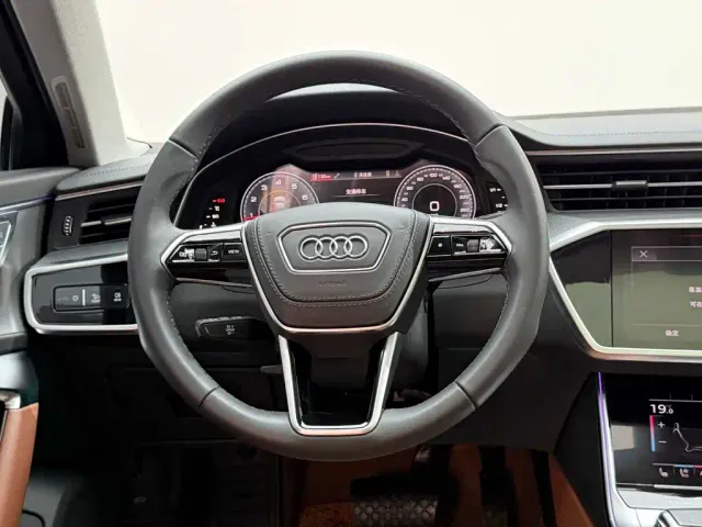 Audi A6L — Фото автомобиля 12