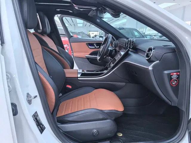 Mercedes-Benz C-Class — Фото автомобиля 12