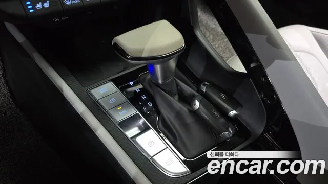 Hyundai AVANTE Avante (CN7) — Фото автомобиля 8
