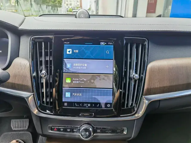 Volvo S90 — Фото автомобиля 6