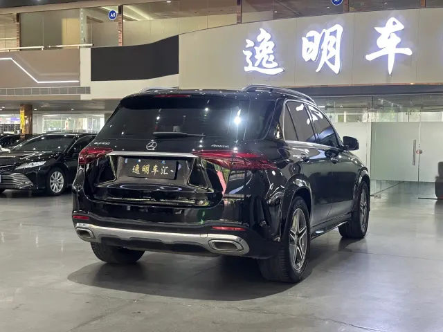 Mercedes-Benz GLE-Class — Фото автомобиля 13
