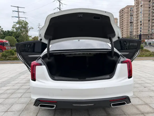 Cadillac CT5 — Фото автомобиля 6