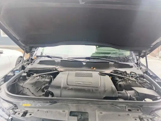 Land Rover Discovery — Фото автомобиля 3