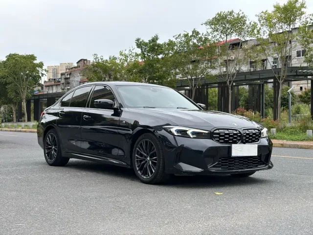 BMW 3 Series — Фото автомобиля 3