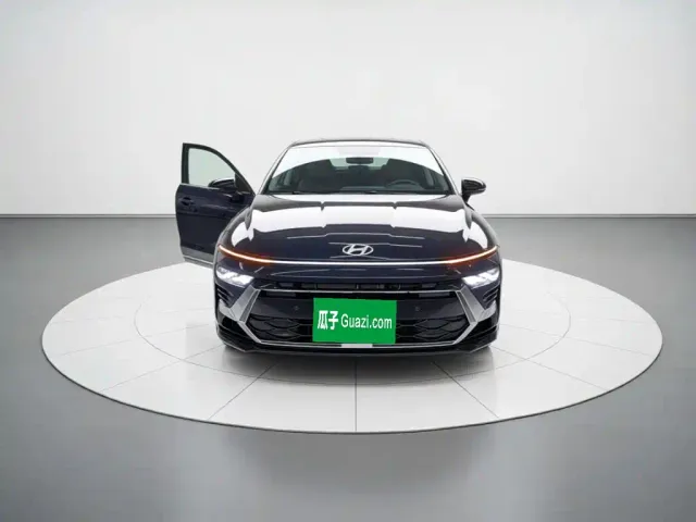 Hyundai Sonata — Фото автомобиля 2