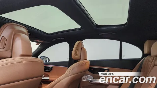 Mercedes-Benz E-Class — Фото автомобиля 19