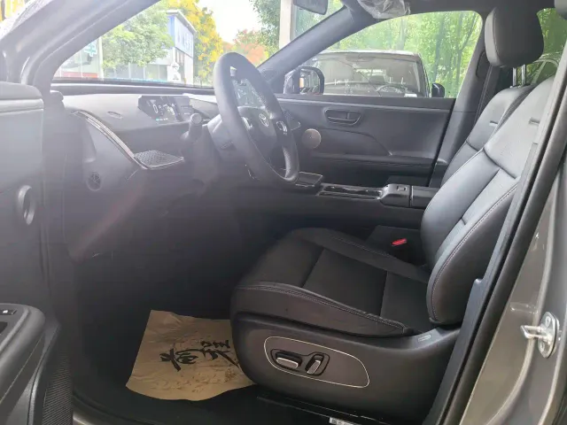 Toyota BoZhi 3X — Фото автомобиля 5