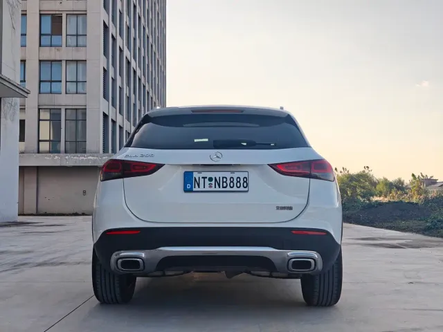 Mercedes-Benz GLA-Class — Фото автомобиля 8