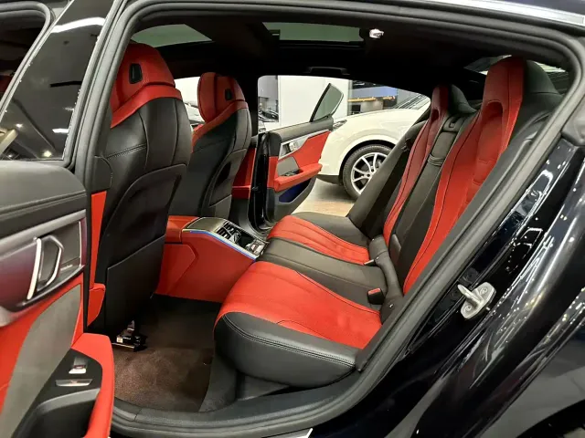 BMW 8 Series — Фото автомобиля 9