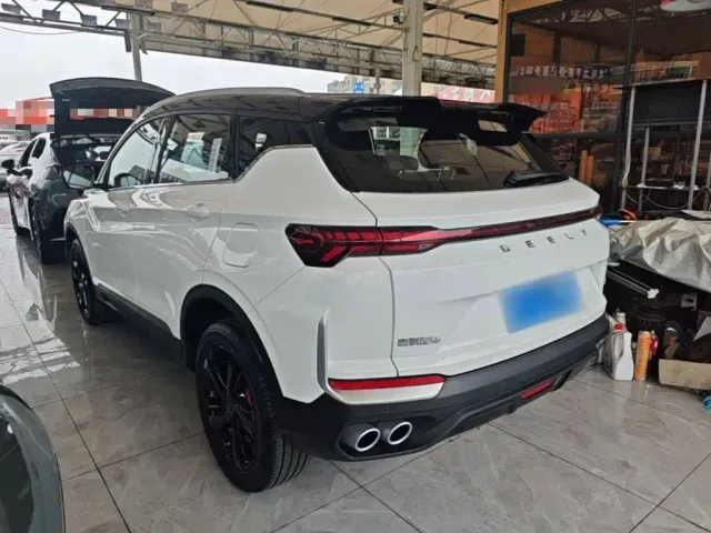 Geely Binyue — Фото автомобиля 4