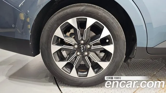 Kia Canival Carnival 4 поколение Бензин 7 мест Noblesse — Фото автомобиля 18