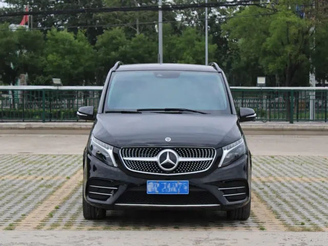 Mercedes-Benz V-Class — Фото автомобиля 2