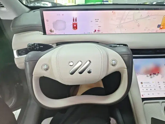 IM Motors LS6 — Фото автомобиля 10