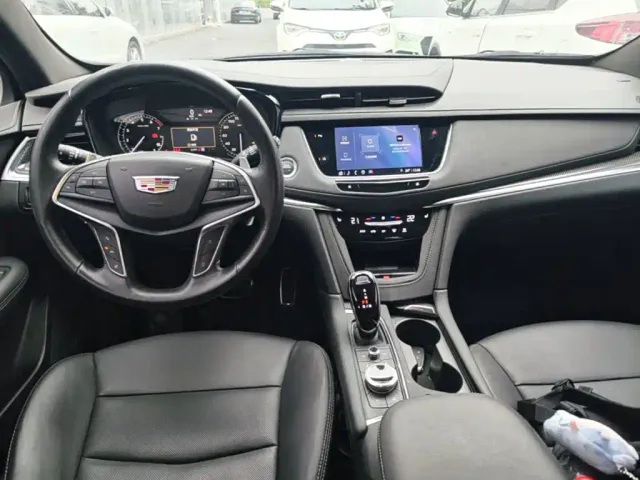 Cadillac XT5 — Фото автомобиля 9