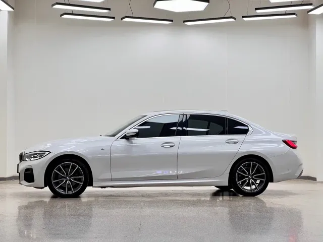 BMW 3 Series — Фото автомобиля 10