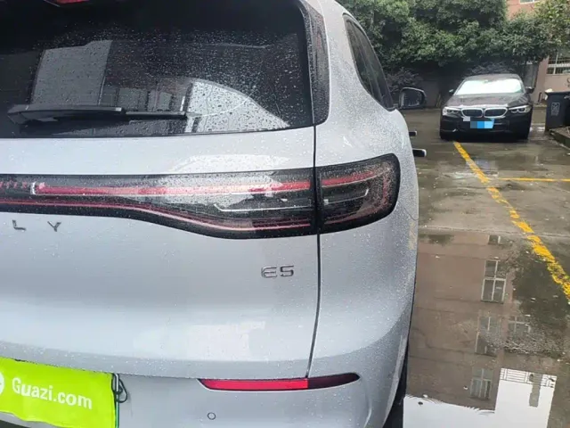 Geely Galaxy E5 — Фото автомобиля 7