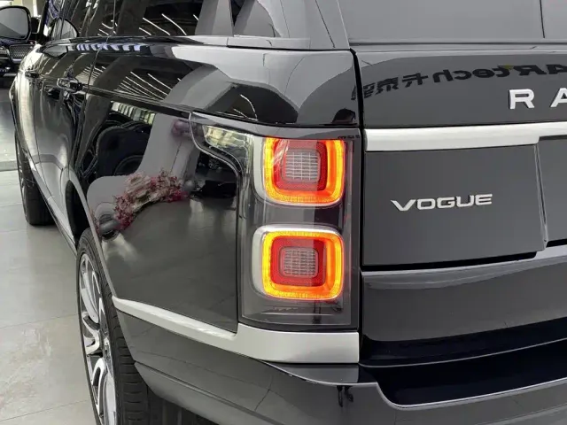 Land Rover Range Rover — Фото автомобиля 7