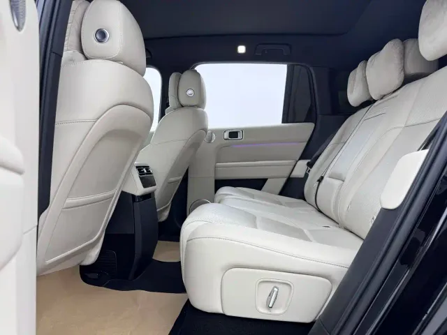 Li Auto L6 — Фото автомобиля 7