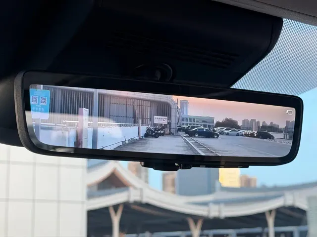Toyota Alphard — Фото автомобиля 14