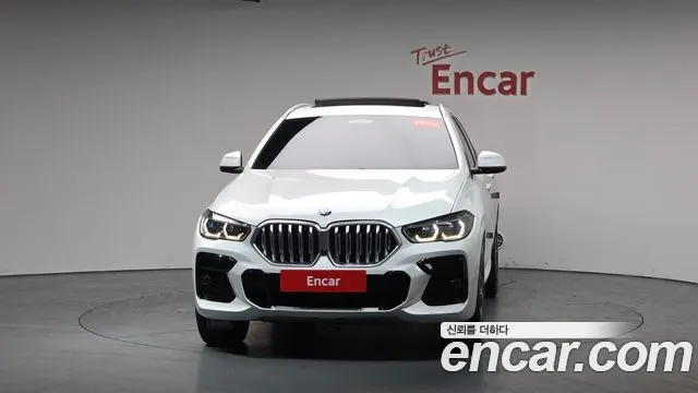 BMW X6 xDrive40i M Sport — Фото автомобиля 3