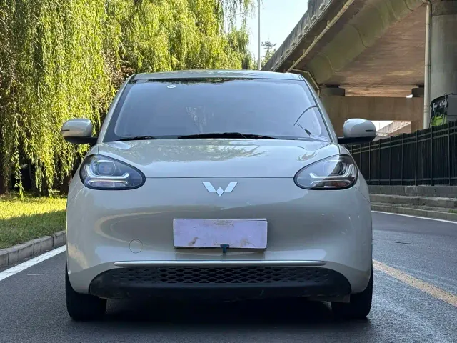 Wuling Bingo — Фото автомобиля 2