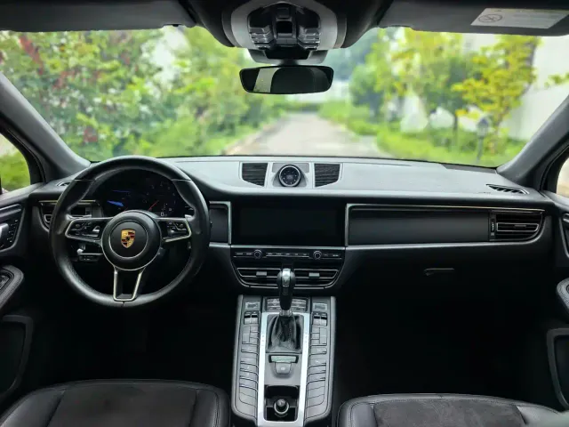 Porsche Macan — Фото автомобиля 8