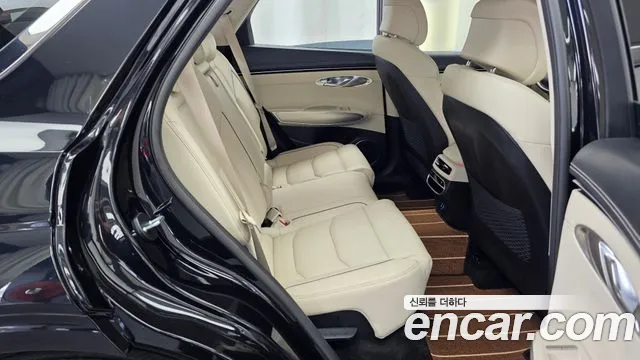 Genesis GV70 2.5T Бензин AWD — Фото автомобиля 11