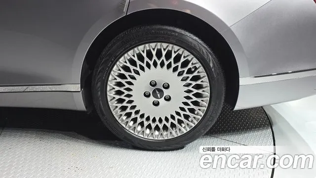 Genesis G80 Бензин 3.5 турбо AWD — Фото автомобиля 17